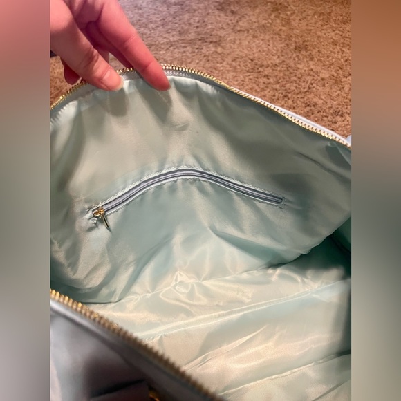 Original Makers of Magic and Wishes duffel bag. - Picture 3 of 4